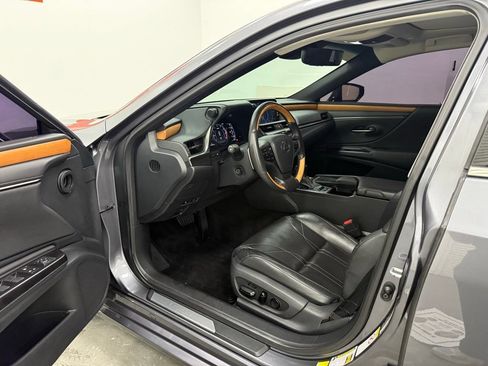 Used 2019 Lexus ES 350 w/ Accessory Package 2 FWD image 11