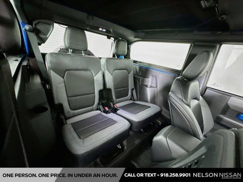 Used 2023 Ford Bronco Black Diamond AWD/4WD image 25