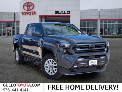 Certified 2025 Toyota Tacoma SR5 image 1