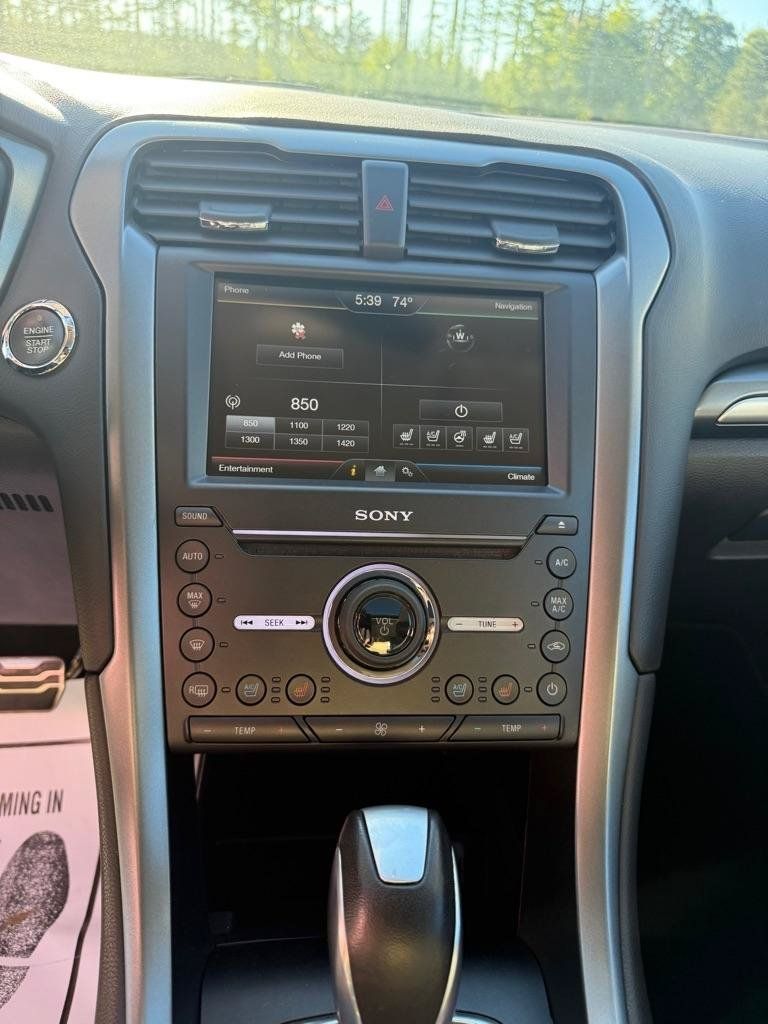 Used 2016 Ford Fusion Titanium AWD/4WD image 10