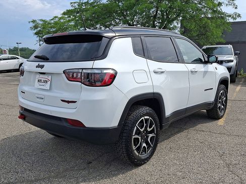 Certified 2025 Jeep Compass Trailhawk AWD/4WD image 31