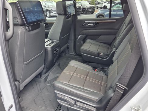 New 2026 Chevrolet Tahoe High Country AWD/4WD image 7
