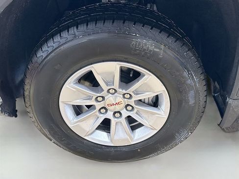 New 2026 GMC Sierra 1500 SLE w/ Preferred Package image 30