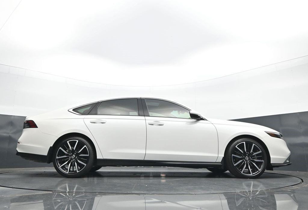 Used 2024 Honda Accord Touring image 38