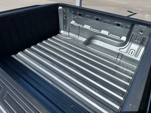 Used 2024 Chevrolet Colorado W/T image 6