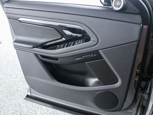 Used 2023 Land Rover Range Rover Evoque S image 24