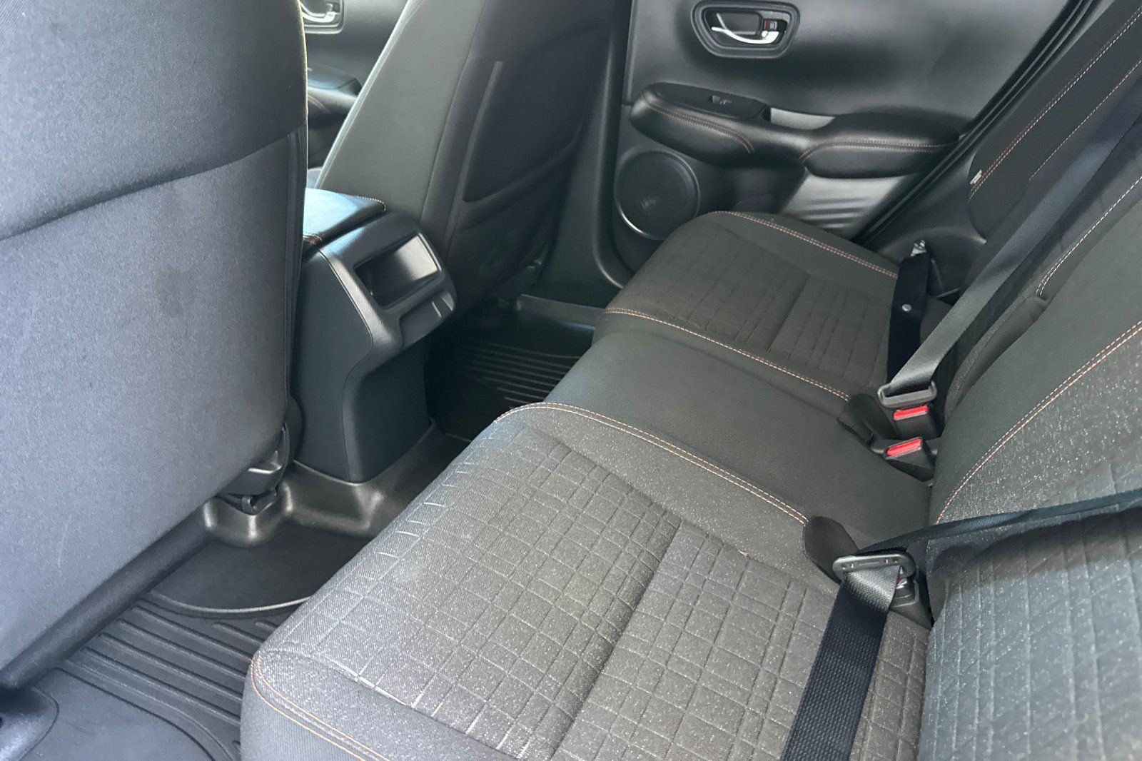 Used 2025 Honda HR-V Sport image 25