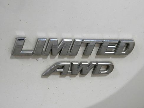 Used 2015 Toyota RAV4 Limited AWD/4WD image 20