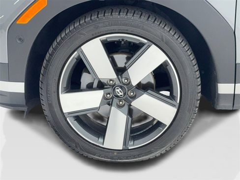 Used 2024 Hyundai Santa Fe Limited image 56