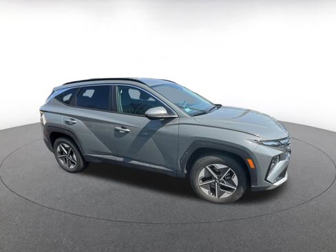 Used 2025 Nissan Versa SV image 10