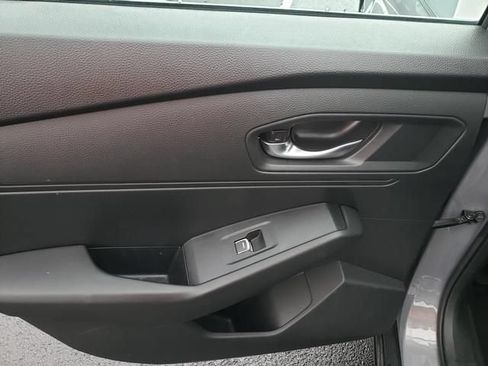 Used 2025 Honda Accord SE image 12