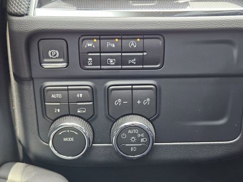 Used 2026 Chevrolet Tahoe RST w/ Comfort Package AWD/4WD image 28