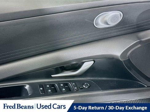 Used 2024 Hyundai Elantra SEL image 20