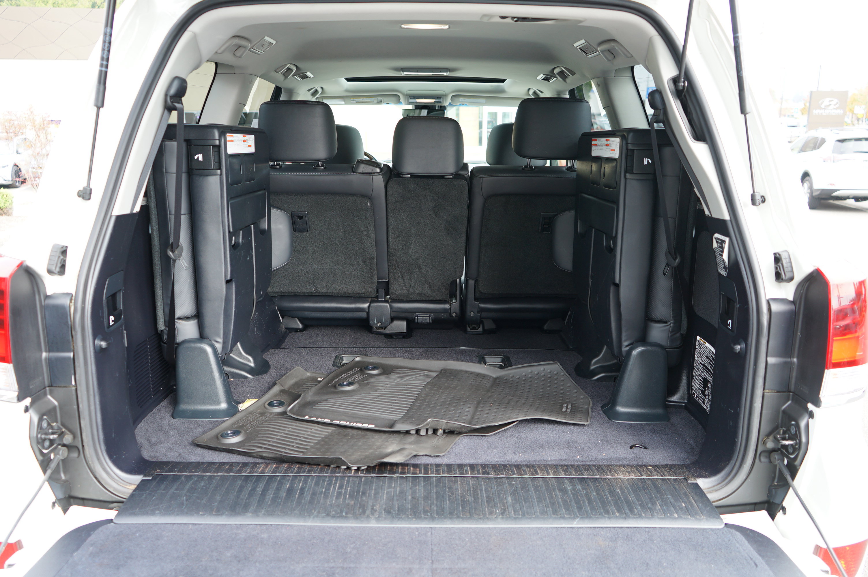Used 2018 Toyota Land Cruiser AWD/4WD image 11