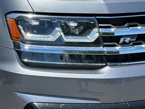 Used 2018 Volkswagen Atlas SEL AWD/4WD image 44