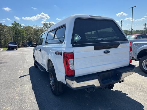 Used 2022 Ford F250 XL w/ Power Equipment Group AWD/4WD image 7