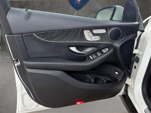 Used 2018 Mercedes-Benz GLC 300 image 39