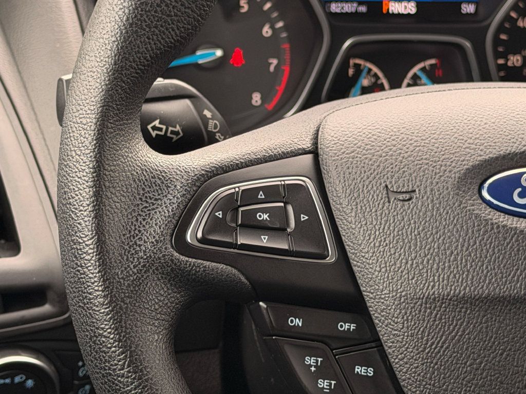 Used 2018 Ford Focus SEL FWD image 22
