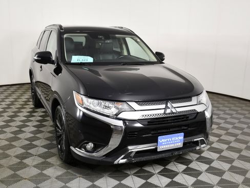 Used 2020 Mitsubishi Outlander SEL AWD/4WD image 3