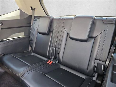 Used 2019 Volkswagen Atlas SE w/ Panoramic Sunroof Package FWD image 19