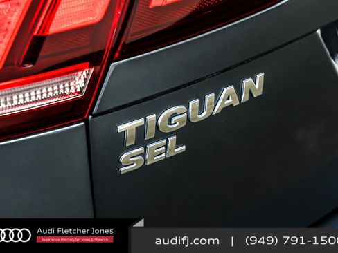 Used 2023 Porsche Taycan 4S image 9