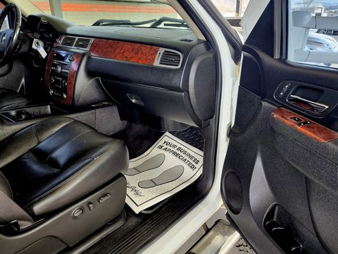 Used 2010 Chevrolet Silverado 2500 LTZ image 16