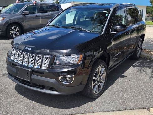 Used 2016 Jeep Compass High Altitude AWD/4WD image 5