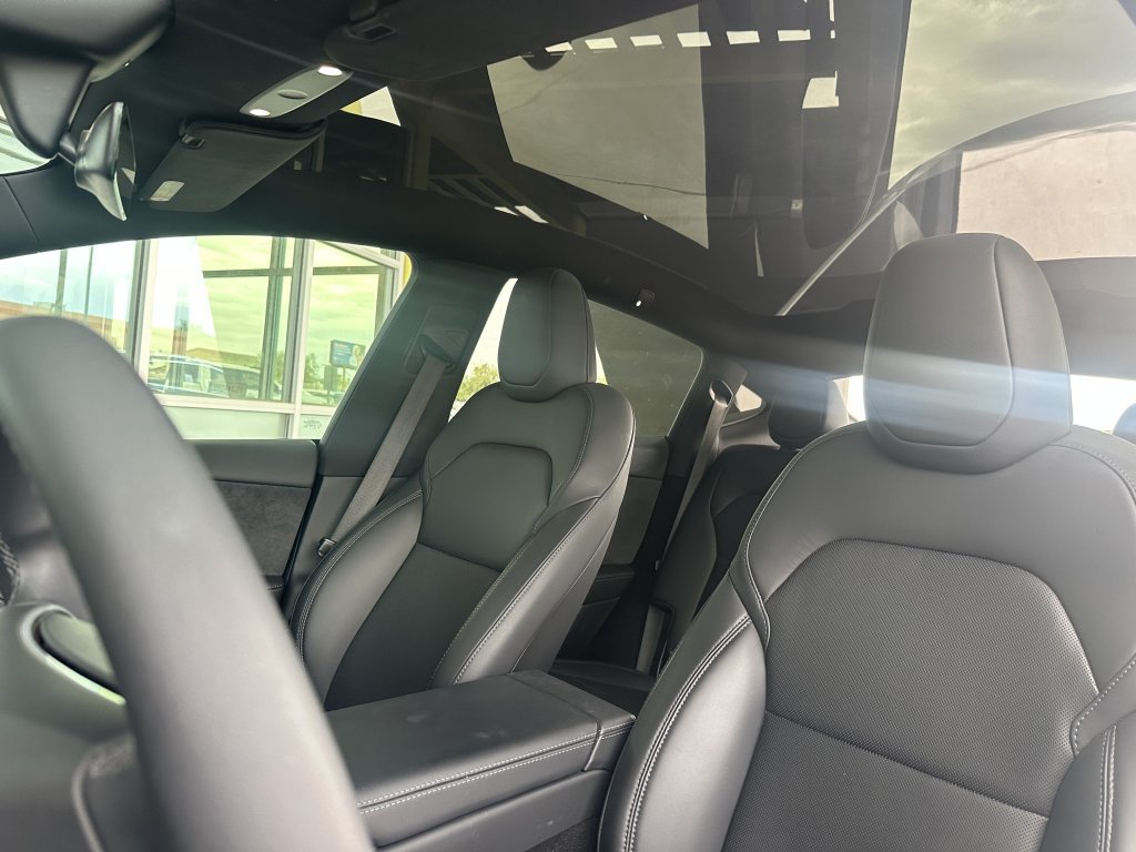 Used 2026 Tesla Model Y Long Range RWD image 30