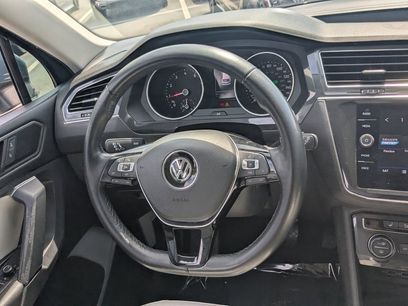 Used 2019 Volkswagen Tiguan SE w/ Panoramic Sunroof Package