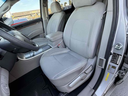 Used 2009 Hyundai Veracruz GLS image 81
