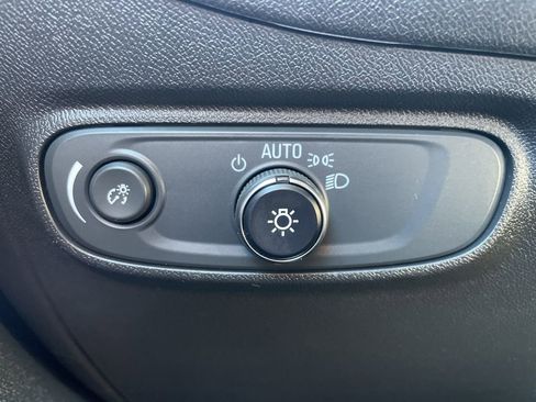 Certified 2023 Chevrolet Equinox LS w/ LS Convenience Package image 24