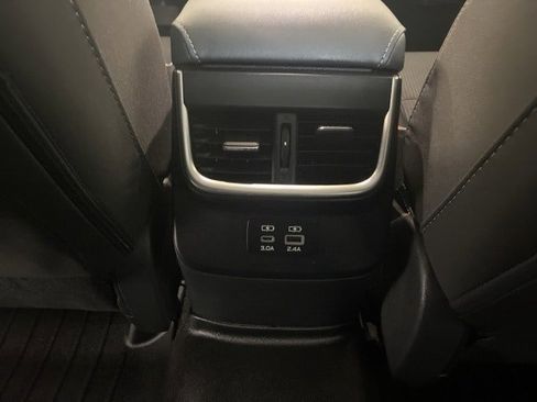 Used 2023 Subaru Legacy Premium image 12