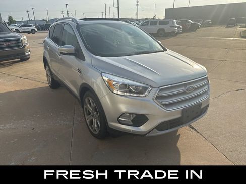 Used 2019 Ford Escape Titanium image 1