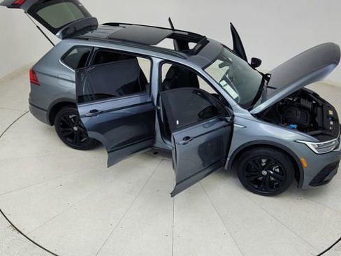 Used 2023 Volkswagen Tiguan SE R-Line image 84