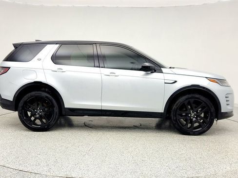 Used 2025 Land Rover Discovery Sport Dynamic SE AWD/4WD image 4