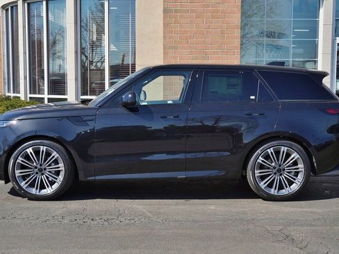 Used 2026 Land Rover Range Rover Sport Dynamic SE AWD/4WD image 2