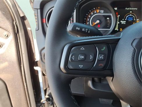 New 2026 Jeep Gladiator Rubicon image 17