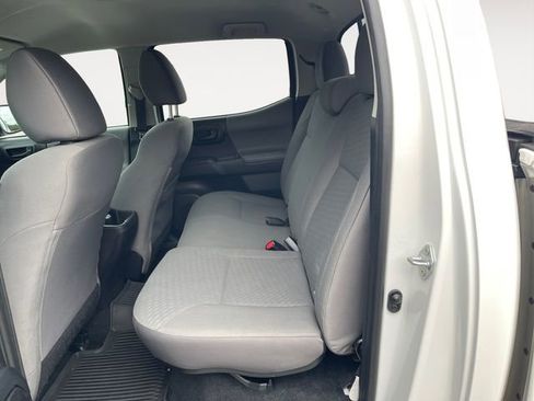 Used 2021 Toyota Tacoma SR AWD/4WD image 13