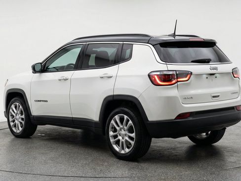 Used 2025 Jeep Compass Limited AWD/4WD image 6