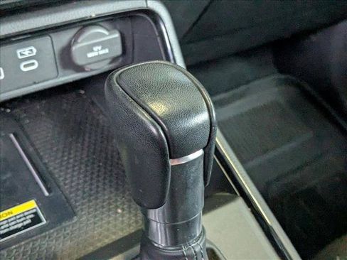 Used 2024 Honda CR-V EX-L image 11