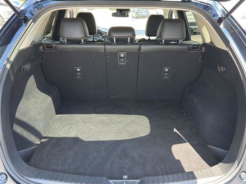 Used 2021 MAZDA CX-5 Touring FWD image 32