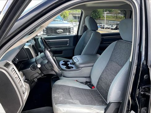 Used 2019 RAM 1500 Big Horn AWD/4WD image 11