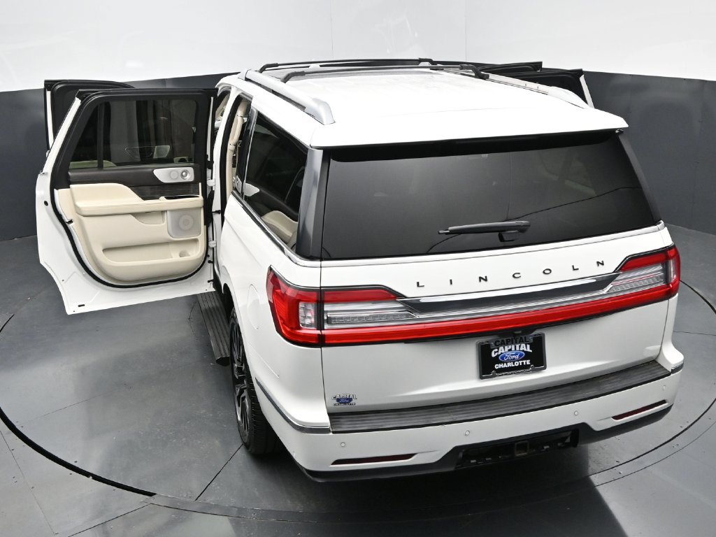 Used 2021 Lincoln Navigator L Black Label w/ Cargo Convenience Package AWD/4WD image 35