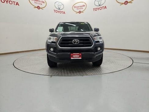 Used 2023 Toyota Tacoma SR5 w/ Technology Package image 4