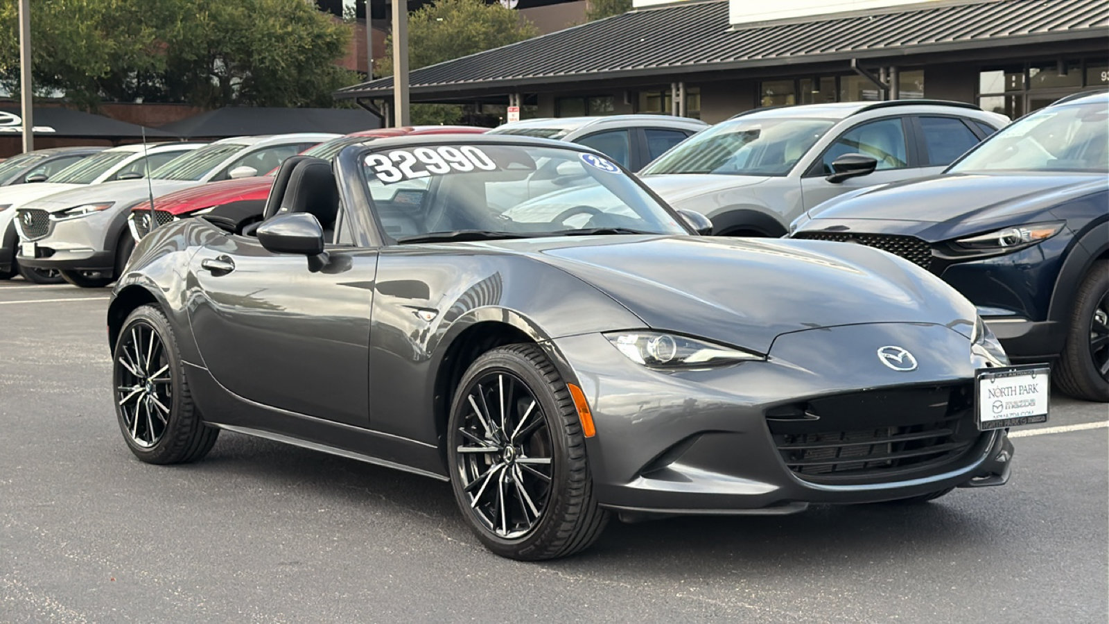 Certified 2025 MAZDA MX-5 Miata Grand Touring RWD image 10
