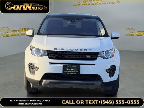 Used 2019 Land Rover Discovery Sport SE AWD/4WD image 2
