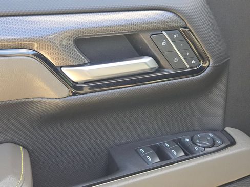 Used 2024 Chevrolet Silverado 1500 ZR2 w/ Technology Package AWD/4WD image 13
