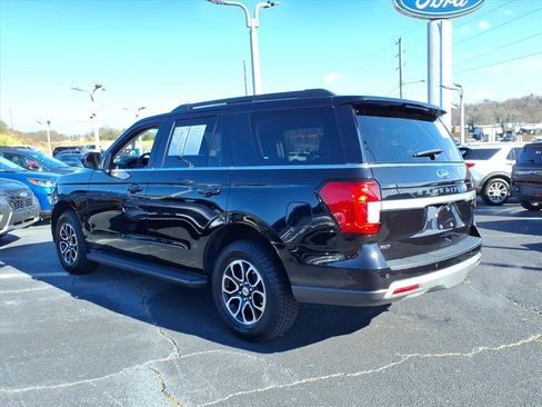 Certified 2024 Ford Expedition XLT image 25