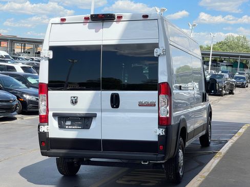 Used 2022 RAM ProMaster 2500 FWD image 3