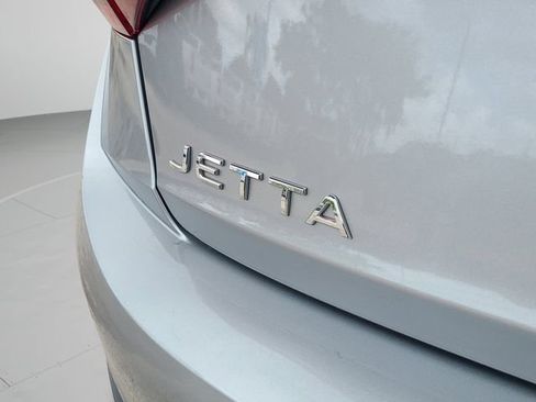 Used 2023 Volkswagen Jetta Sport image 5